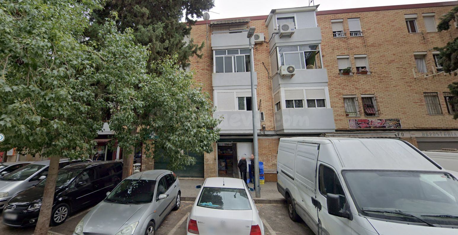 Se vende Piso OKUPADO en Cipreses 5 Murcia, (Murcia).