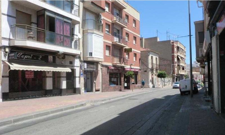 Se vende Piso OKUPADO en Calvario 54 Murcia, (Murcia). - foto 2
