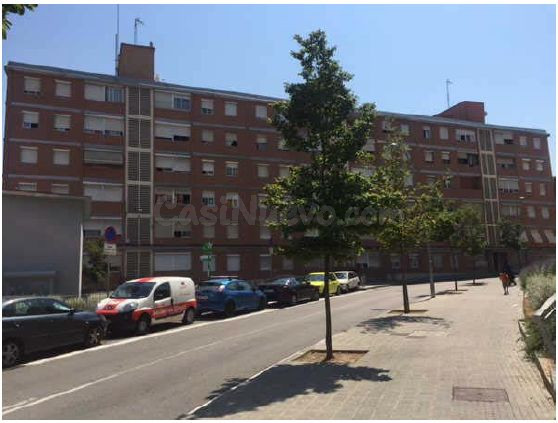 Se vende Piso OKUPADO en El Pinar 11 Rubí, (Barcelona). - foto 3