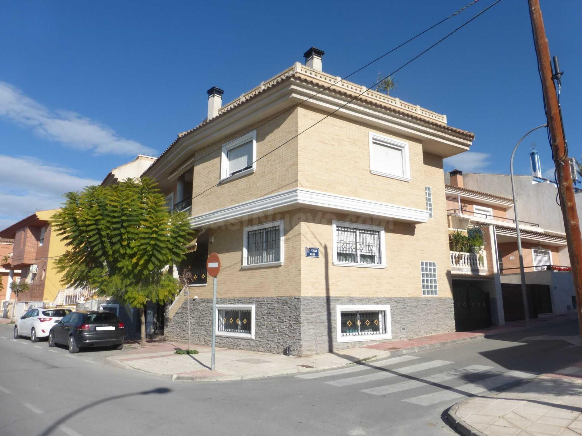 Se vende Casa Adosada OKUPADA en El Buen Amigo 32 Molina de  - foto 4