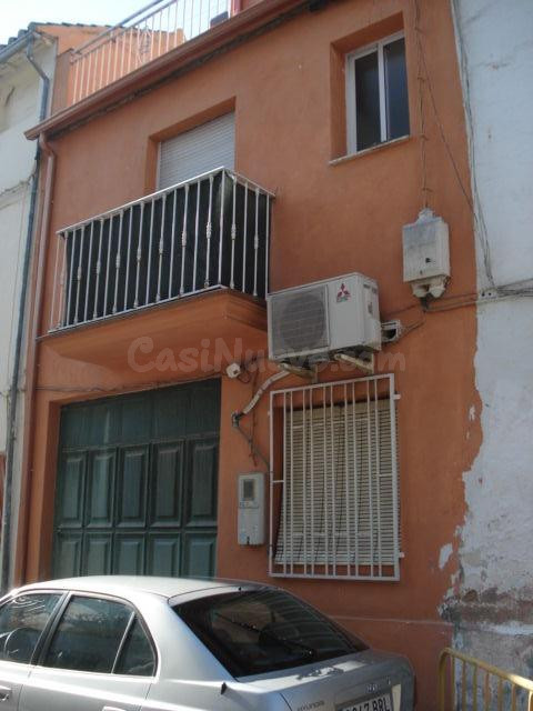 Se vende Piso OKUPADO en Calle Cruces Nº 46 Santa Fe, (Granada).