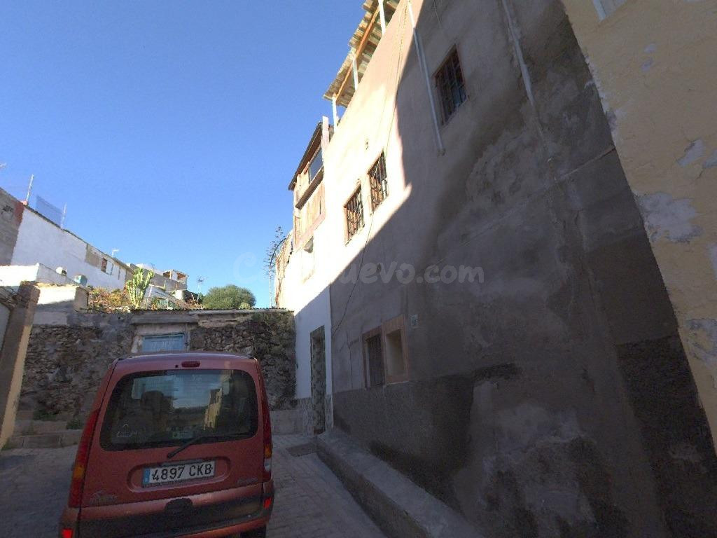 Se vende Piso OKUPADO en Calle Calle Caridad 11 Palmas de Gran Canaria, (Las) (Las Palmas).