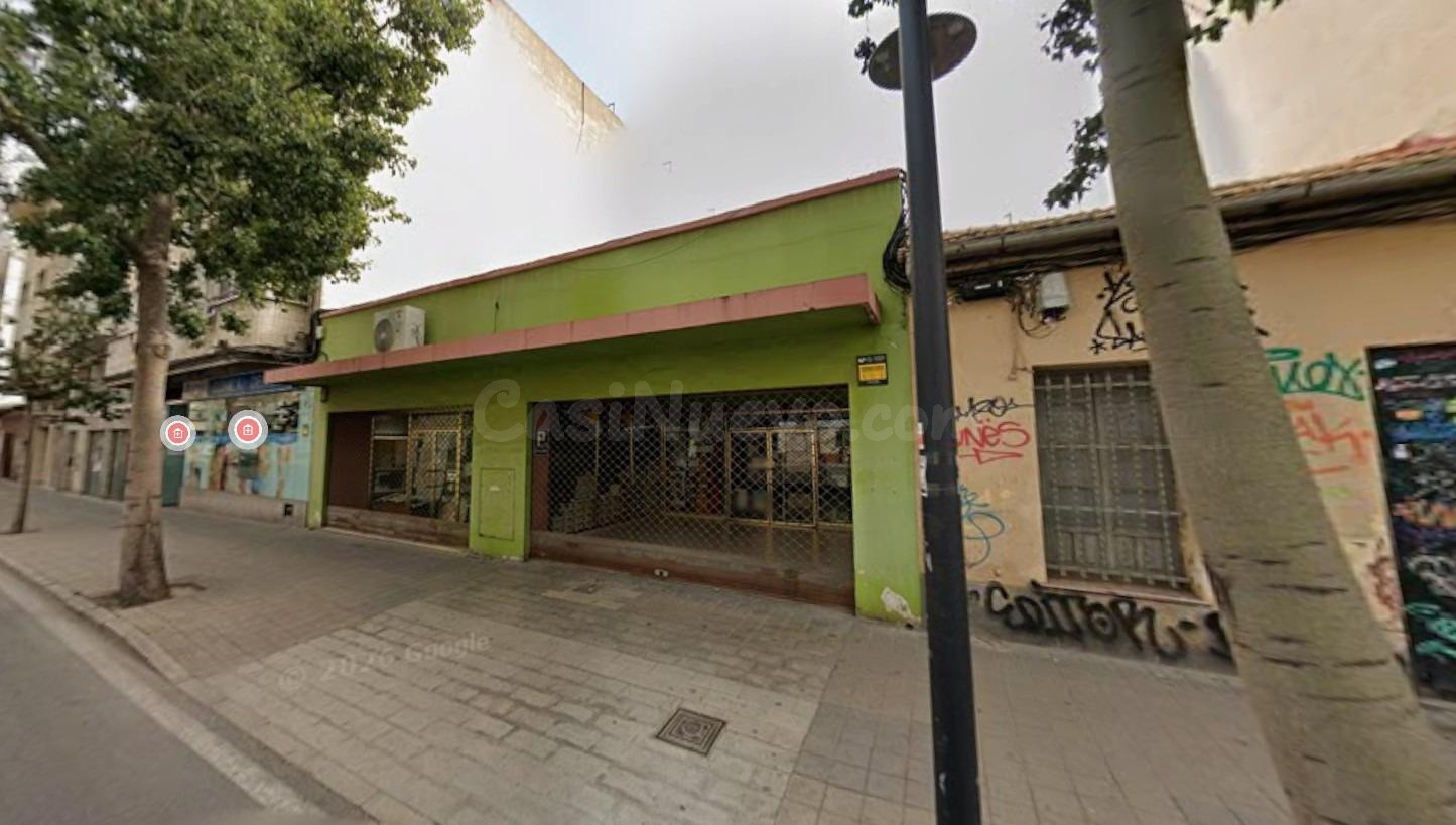 Se vende Local OKUPADO en Lugar[TR] Sector J-1, Plan Parcial Las Piscinas 55 Orihuela, (Alicante/Alacant).
