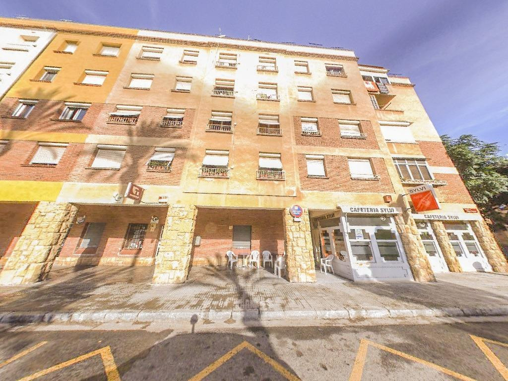Se vende Piso OKUPADO en Pasaje QUER Nº 26 Reus (Tarragona)