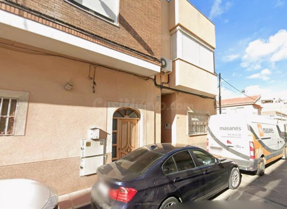 Se vende Piso OKUPADO en Calle Antonio Moraton Cerezo 1 Murc - foto 3