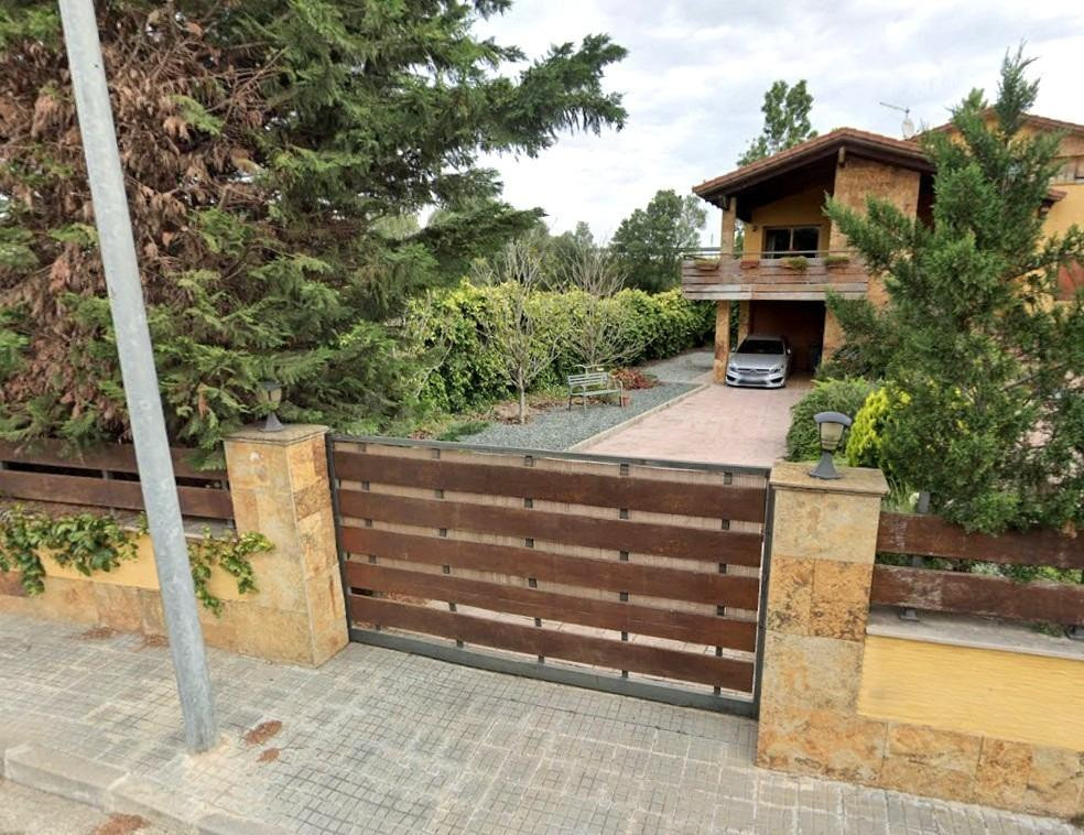 Se vende CASA OKUPADA en Calle Marinada Nº 12 Viladamat, (Gi - foto 2