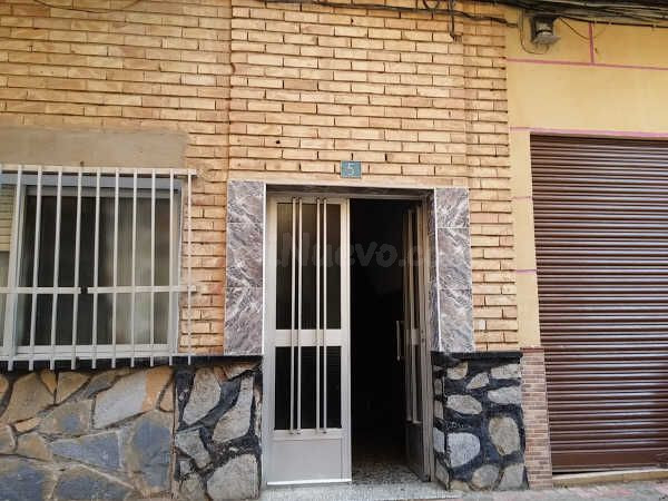 Se vende Piso OKUPADO en Almansa 5 Cartagena, (Murcia). - foto 3