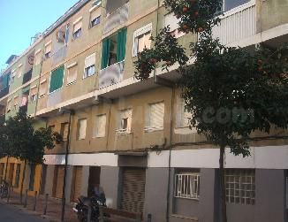 Se vende Piso OKUPADO en Romani 12 Barcelona, (Barcelona).