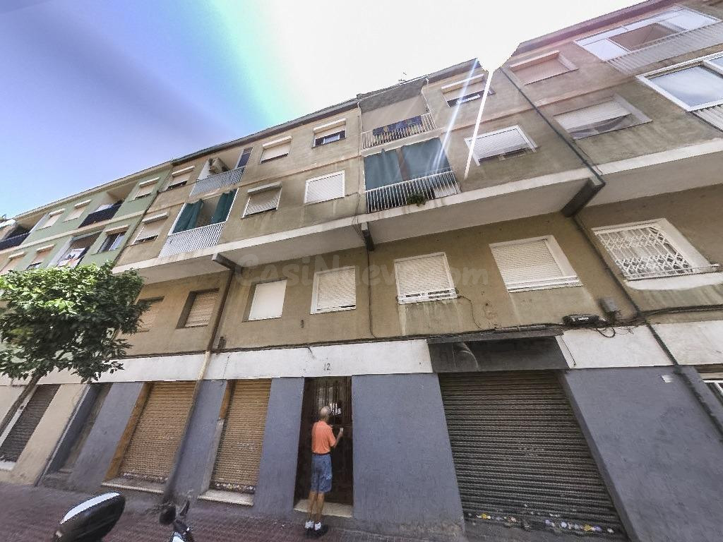 Se vende Piso OKUPADO en Romani 12 Barcelona, (Barcelona). - foto 4