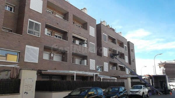 Se vende Piso OKUPADO en Bidasoa 4 Terrassa, (Barcelona).