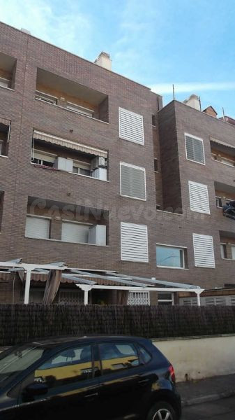Se vende Piso OKUPADO en Bidasoa 4 Terrassa, (Barcelona). - foto 2