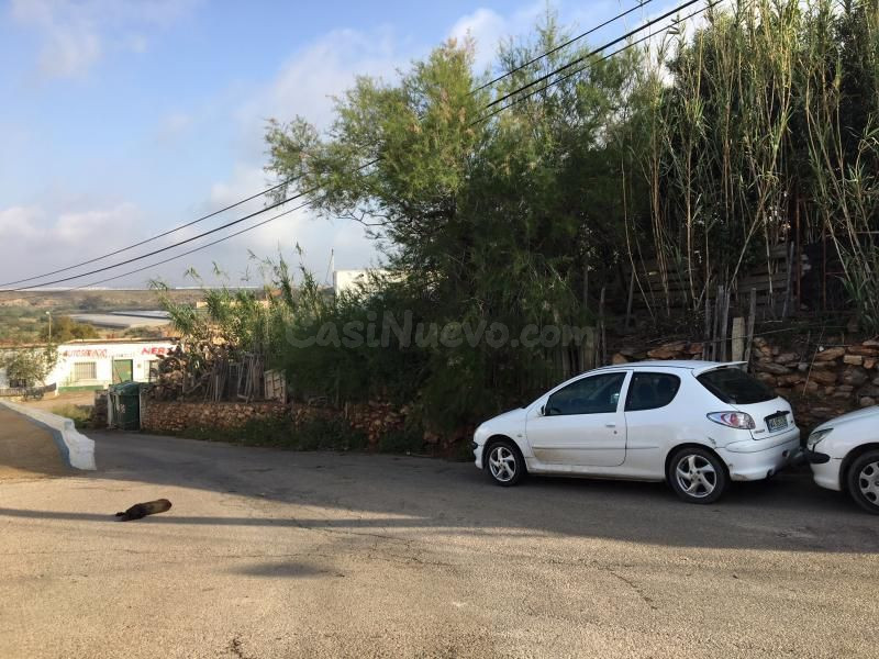 Se vende Casa OKUPADA en Cuevas Del Lino 6 Níjar, (Almería). - foto 2