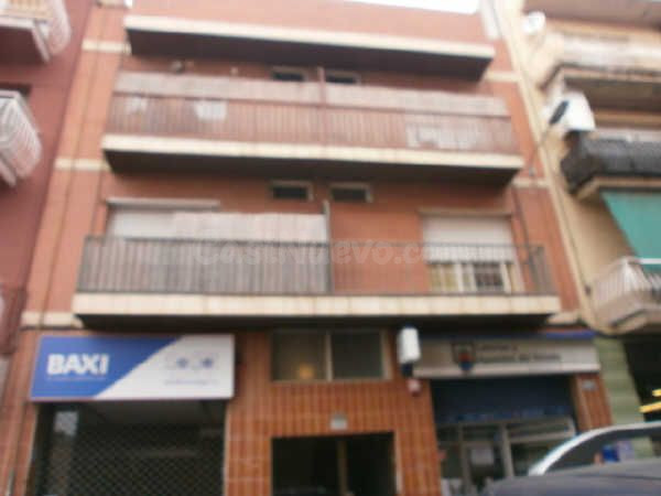 Se vende Piso OKUPADO en Demostenes 28 Sabadell, (Barcelona) - foto 2