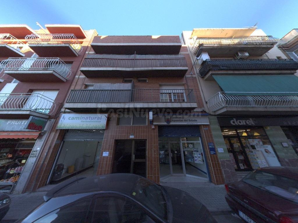 Se vende Piso OKUPADO en Demostenes 28 Sabadell, (Barcelona) - foto 4