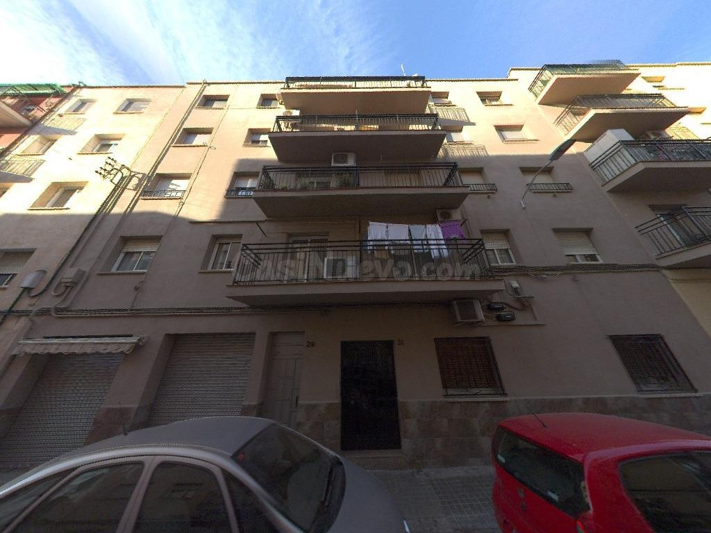 Se vende Piso OKUPADO en Casp 29 Sabadell, (Barcelona).