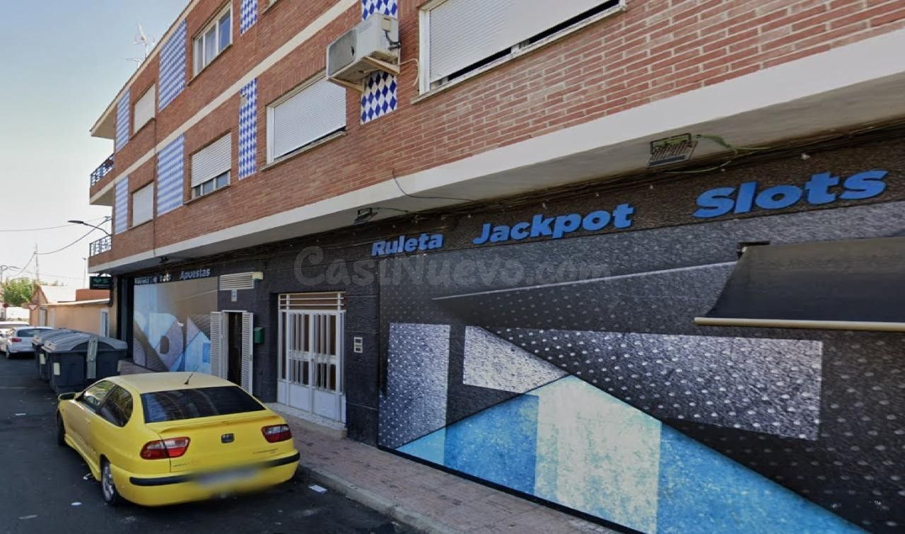SE VENDE PISO ALQUILADO EN Plaza Alfonso Escamez Nº 1 Torres