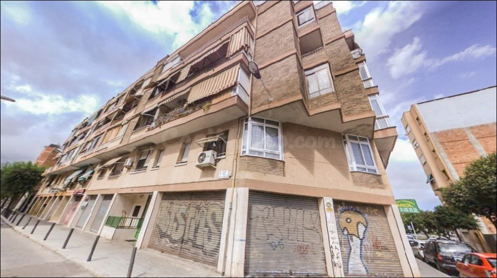 Se vende Piso OKUPADO en Natzaret 6 Hospitalet de Llobregat (L'), (Barcelona).