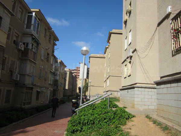 Se vende Piso OKUPADO en Almansa 55 Barcelona, (Barcelona).