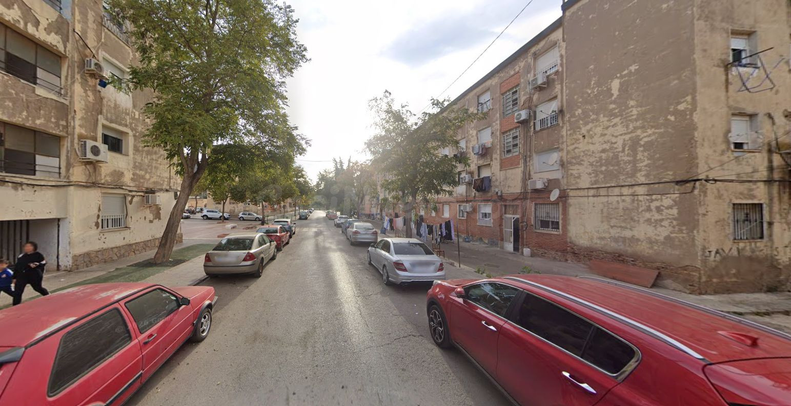 Se vende Piso OKUPADO en San Isidoro 14 Cartagena, (Murcia).