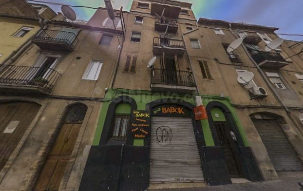 Se vende Piso OKUPADO en Calle Calle Folch I Torres 8 Manresa, (Barcelona).
