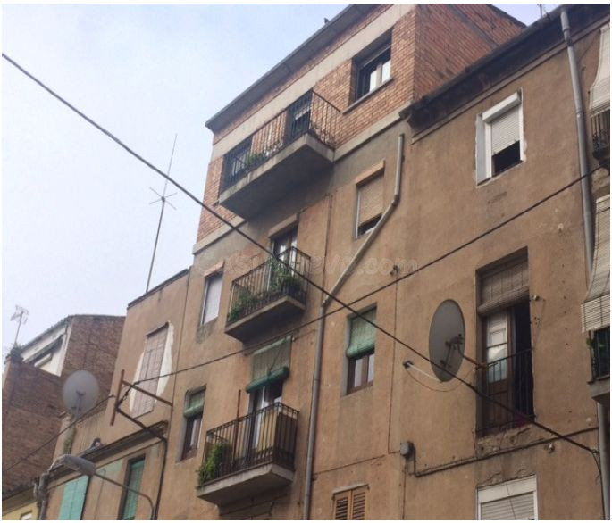 Se vende Piso OKUPADO en Calle Calle Folch I Torres 8 Manres - foto 2