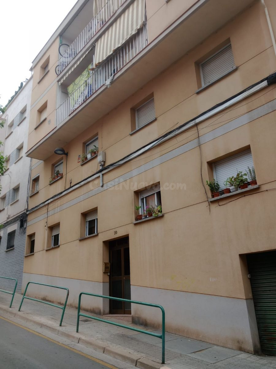 Se vende Piso OKUPADO en Verge De Montserrat 30 Ripollet, (B - foto 2