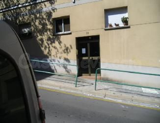 Se vende Piso OKUPADO en Verge De Montserrat 30 Ripollet, (B - foto 3