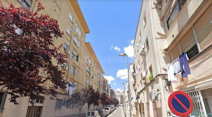 Se vende Piso OKUPADO en Blocs De La Florida 5 Hospitalet de - foto 2