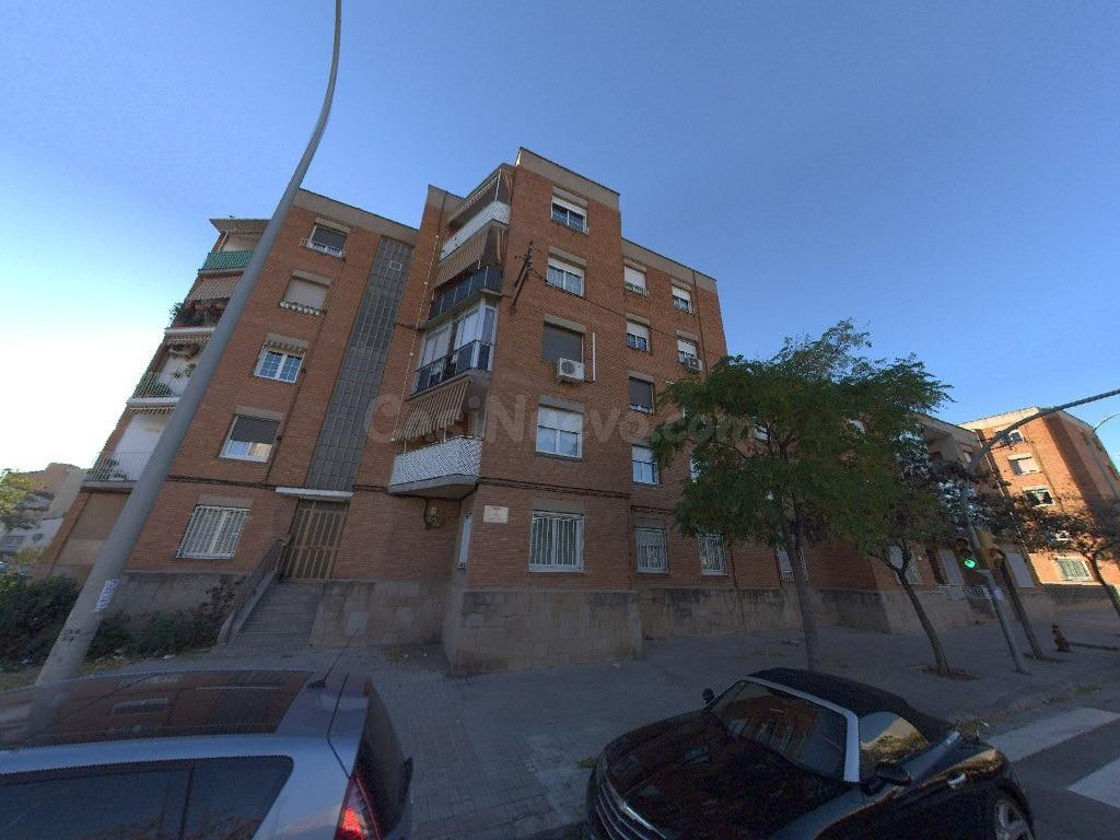 Se vende Piso OKUPADO en Goya 94 Sabadell, (Barcelona).