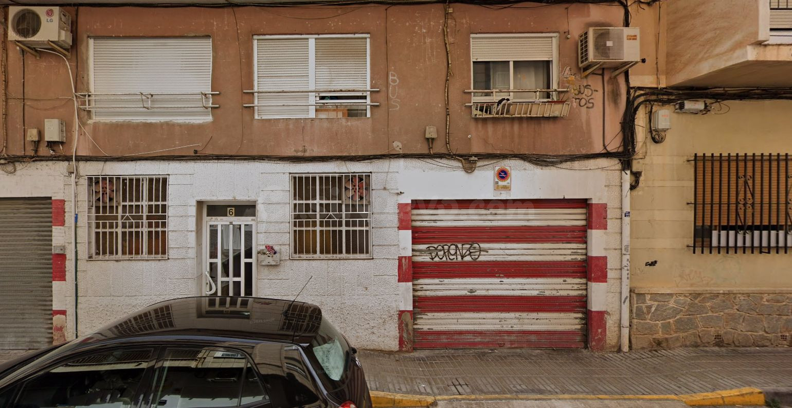 Se vende Piso OKUPADO en San Joaquin 6 Orihuela, (Alicante/Alacant).