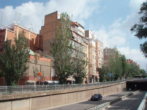 Se vende Piso OKUPADO en Isabel La Catolica 78 Hospitalet de - foto 2