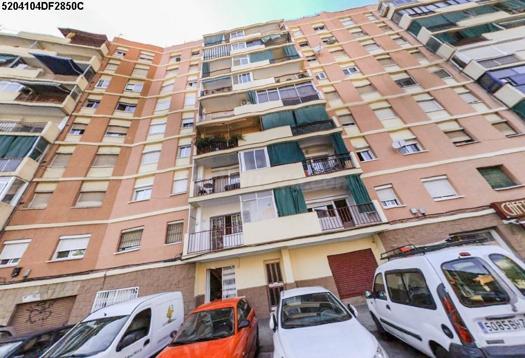 Se vende Piso OKUPADO en Isabel La Catolica 78 Hospitalet de - foto 4