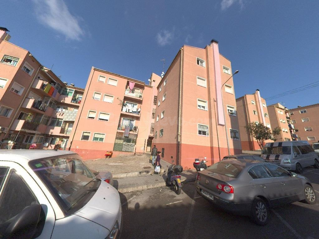 Se vende Piso OKUPADO en Mimosa 5 Girona, (Girona).
