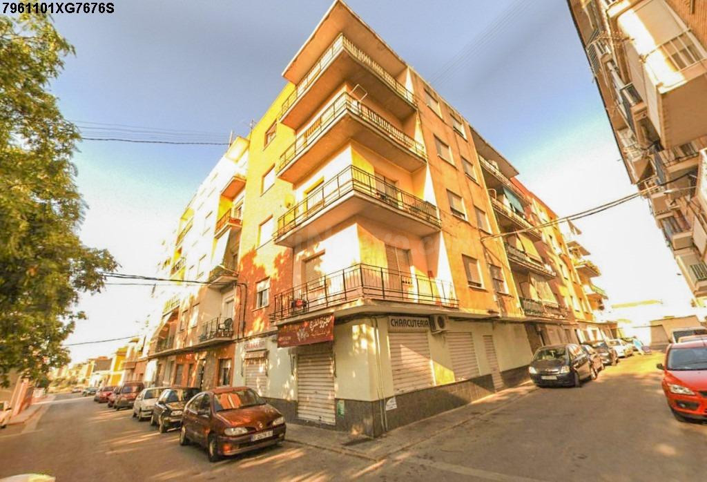 Se vende Piso OKUPADO en Almansa 8 Cartagena, (Murcia). - foto 4