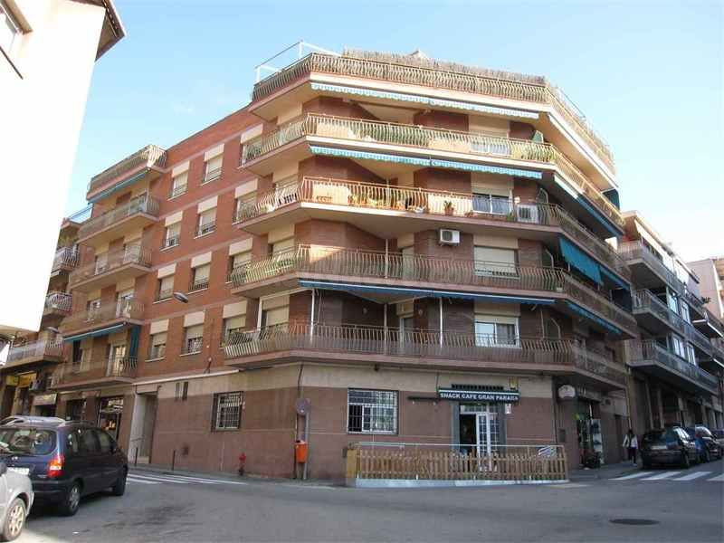 Se vende Piso OKUPADO en Menendez Y Pelayo 225 Terrassa, (Ba - foto 2