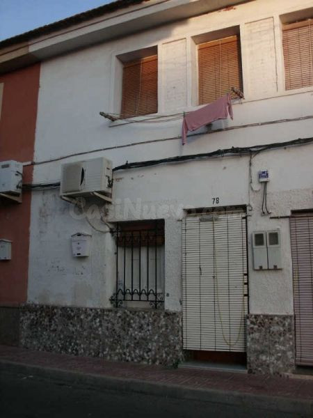 Se vende Casa Adosada OKUPADA en Valle 78 Alcantarilla, (Mur - foto 2