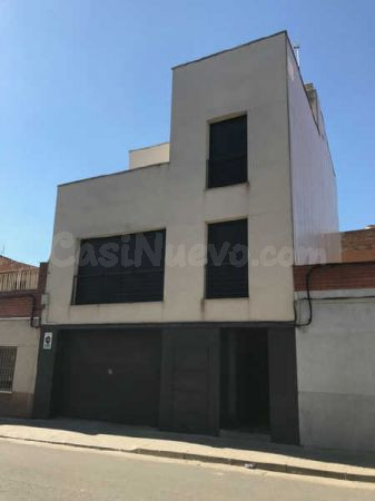 Se vende Casa OKUPADA en Vinhamala 65 Sabadell, (Barcelona). - foto 2