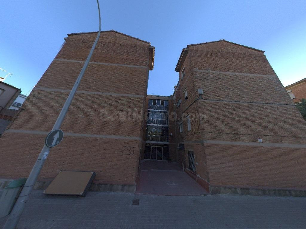 Se vende Piso OKUPADO en Espronceda 281 Sabadell, (Barcelona - foto 4