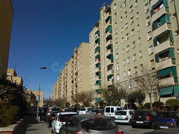 Se vende Piso OKUPADO en Aprestadors 13 Sabadell (Barcelona)