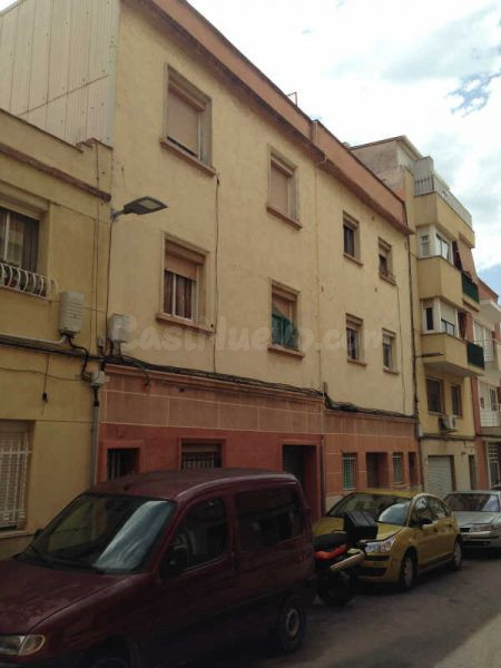 Se vende Piso OKUPADO en Catasus 14 Barcelona, (Barcelona). - foto 3