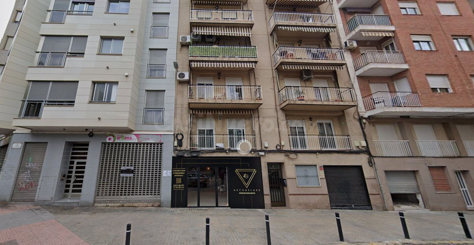 Se vende Piso OKUPADO en Antonio Pascual Quiles 3 Elche/Elx,