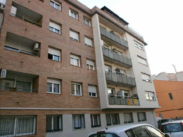 Se vende Piso OKUPADO en Sant Ferran 147 Sabadell, (Barcelona).
