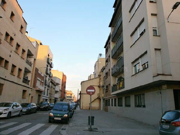 Se vende Piso OKUPADO en Sant Ferran 147 Sabadell, (Barcelon - foto 2