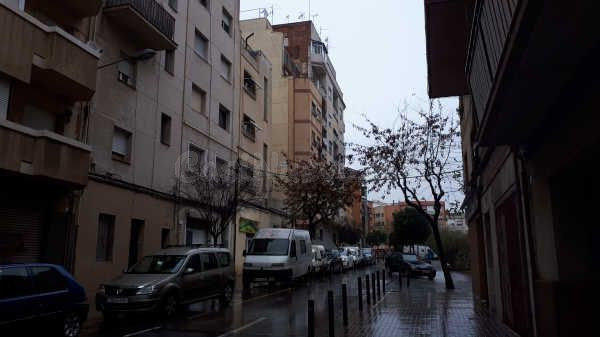 Se vende Piso OKUPADO en Iberia 24 Hospitalet de Llobregat,  - foto 3
