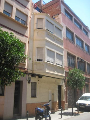 Se vende Piso OKUPADO en Joventut 53 Hospitalet de Llobregat - foto 2