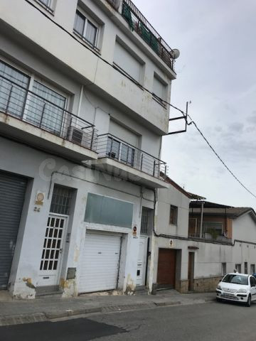 Se vende Piso OKUPADO en Calle Calle Goya 24 Sant Vicenç de  - foto 2