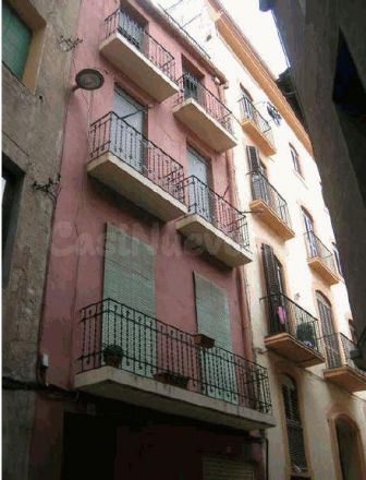 Se vende Piso OKUPADO en Calle Calle Baixada Del Carme 5 Manresa, (Barcelona).