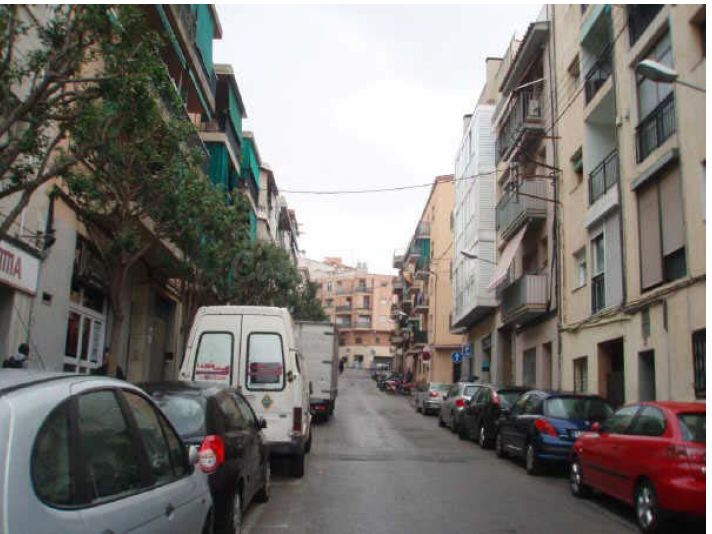 Se vende Piso OKUPADO en Calle Major 48 Mataró, (Barcelona). - foto 3