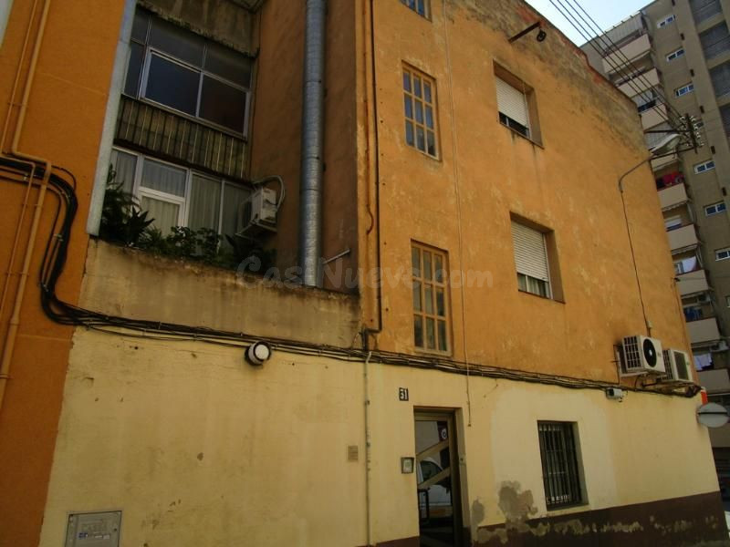 Se vende Piso OKUPADO en Calle Daniel Molina 31 Sabadell, (B - foto 2
