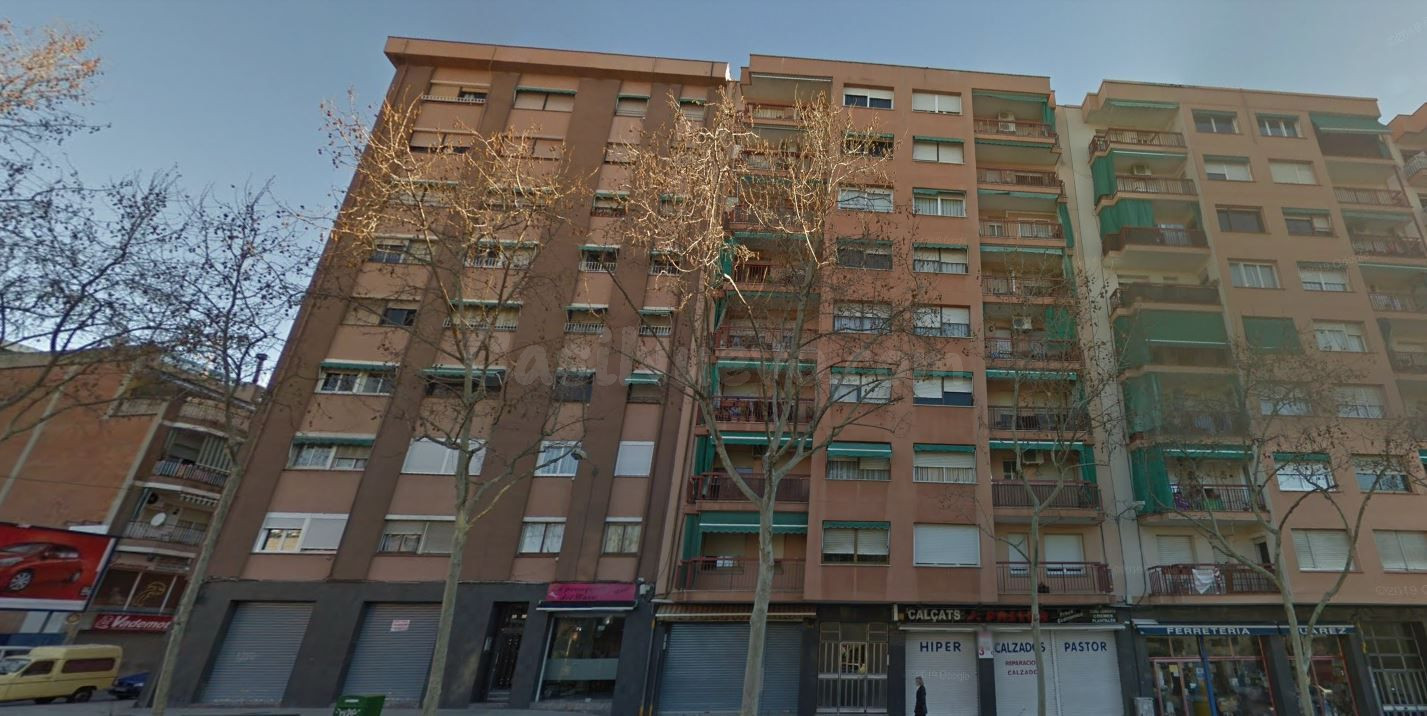 Se vende Piso en Carretera Santa Coloma 52 de Badalona, Barc